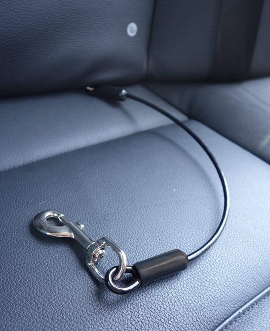 Heavy Duty Dog Seat Belt – No-Chew Steel Restraint for Car Safety (26 In)